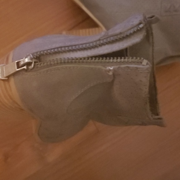 Booties - Picture 3 of 8